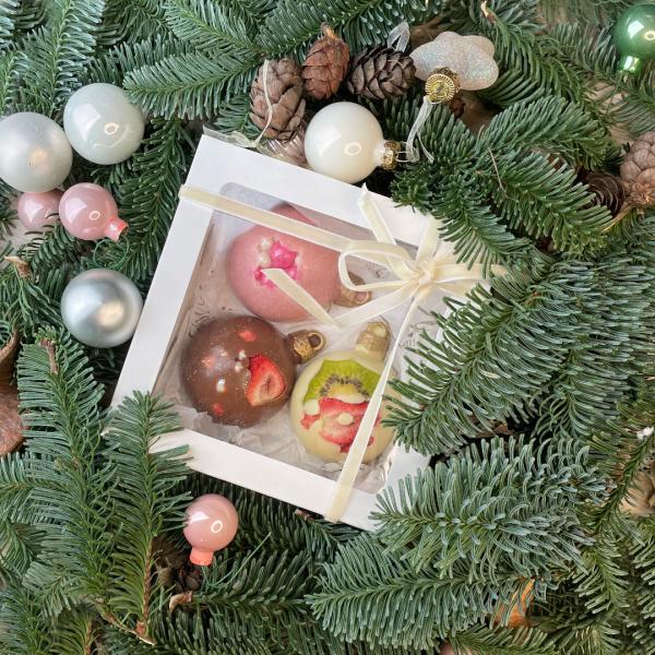 Новогодний бельгийский шоколад «Шары» купить в Москве