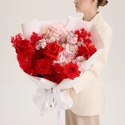 Букет с красными розами Nina