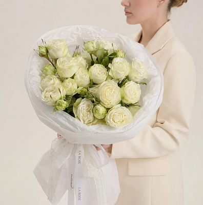 Монобукет из кустовой розы Dream, 5 шт