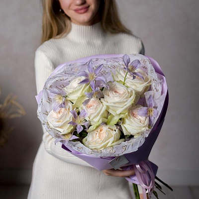 Букет Букет из роз и клематиса купить в Москве